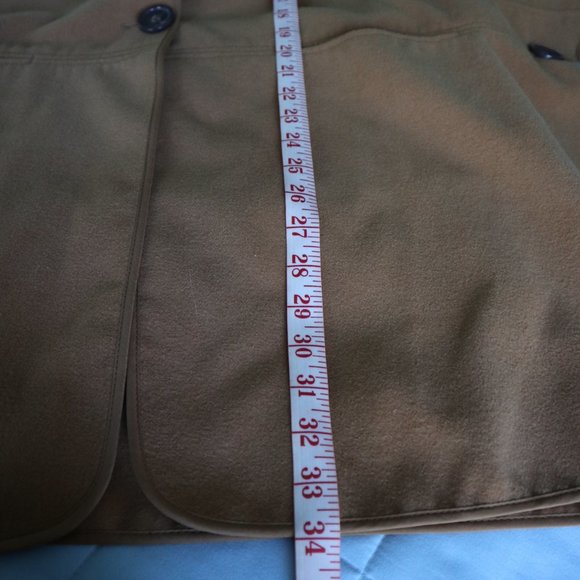 🌸SALE🌸 Joan Rivers Cape - Picture 9 of 12